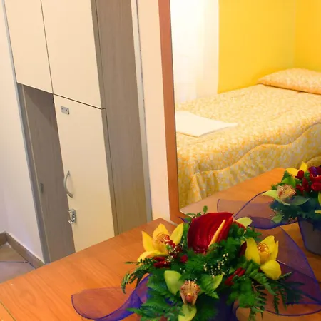 Hostal Legend R.g. *