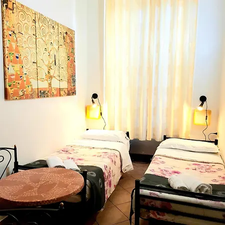 Hostel Legend R.g. *