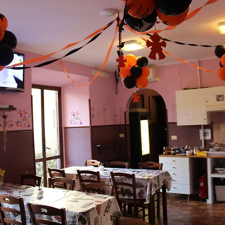 Legend R.g. Hostel Rome