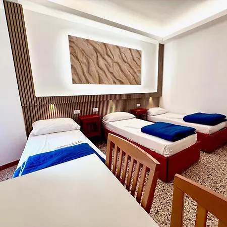 Vandrerhjem Legend R.g. Rom